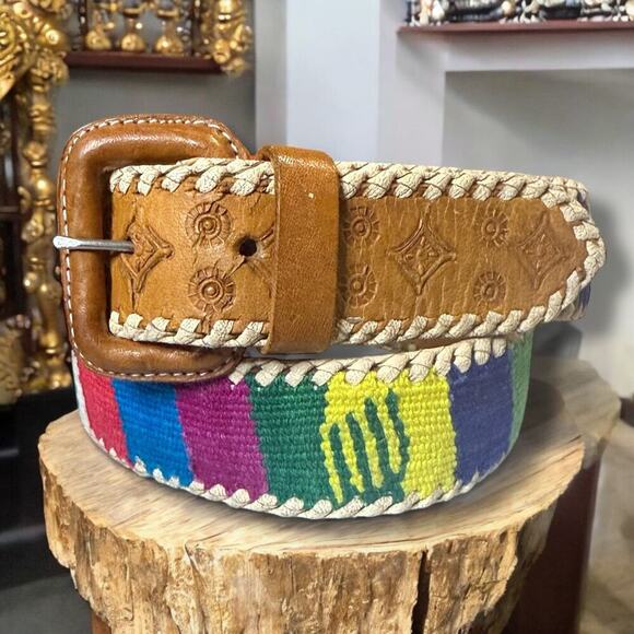 Artisan Multicolor Belt Unisex Handmade Guatemalan Leather Tapestry Size 28 - Picture 1 of 10